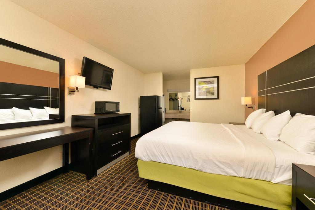 Quality Inn Gonzales Exteriör bild