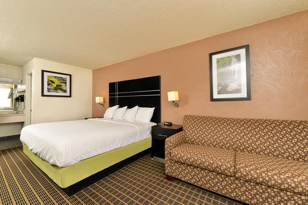 Quality Inn Gonzales Exteriör bild